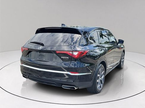 Used 2024 Acura MDX FWD w/ Technology Package image 6