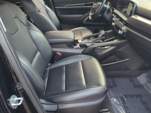 Used 2023 Kia Telluride S AWD/4WD image 21
