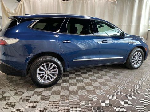 Used 2024 Buick Enclave Essence AWD/4WD image 8