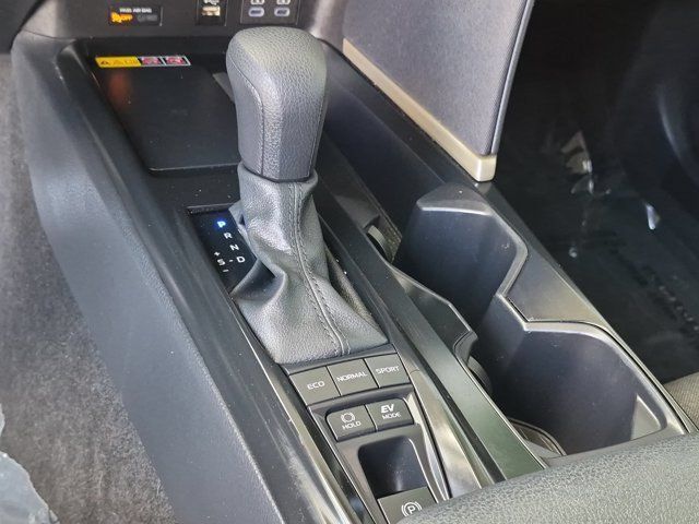 Used 2025 Toyota Camry LE FWD image 22