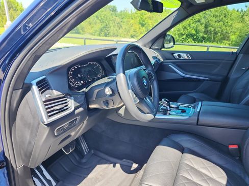 Used 2023 BMW X5 M50i w/ Climate Comfort Package AWD/4WD image 17