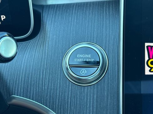 New 2026 Mercedes-Benz C 300 4MATIC Sedan image 27