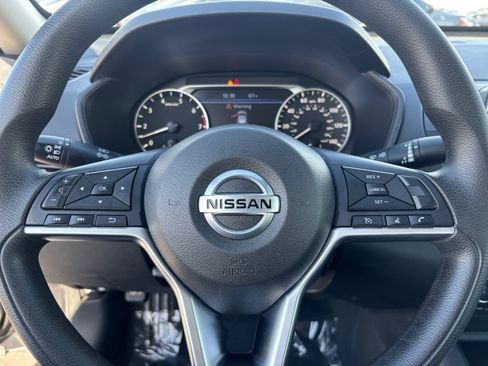 Used 2022 Nissan Altima 2.5 SV image 27