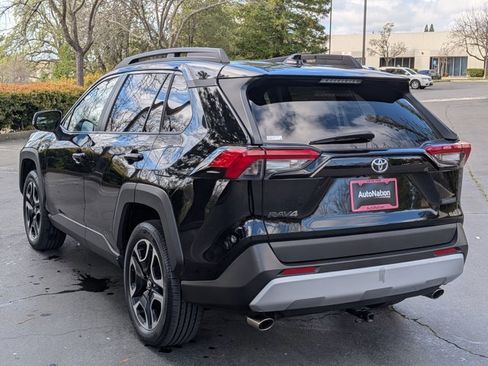 Used 2019 Toyota RAV4 Adventure AWD/4WD image 8