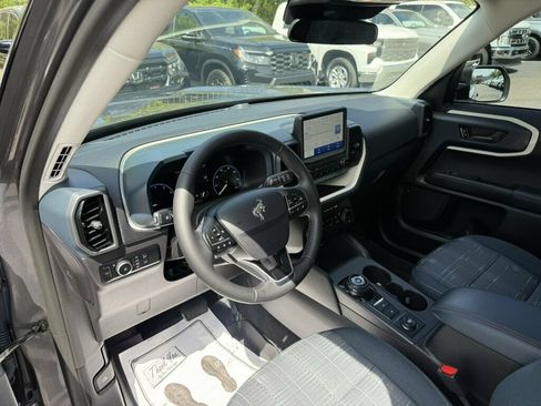 Used 2024 Ford Bronco Sport Heritage w/ Heritage Convenience Package AWD/4WD image 3