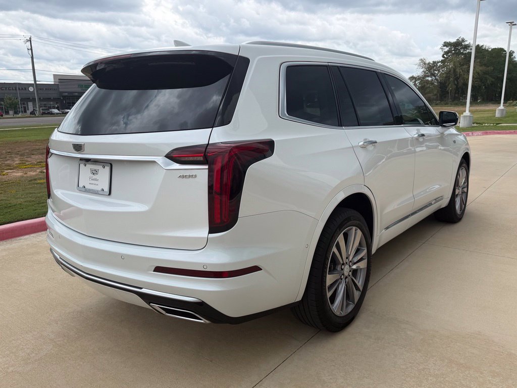 Used 2024 Cadillac XT6 Premium Luxury w/ Technology Package FWD image 5