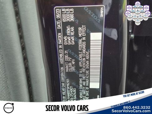 Used 2024 Volvo XC90 T8 Ultimate w/ Protection Package Premier AWD/4WD image 32