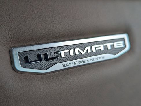 New 2026 GMC Acadia Denali Ultimate image 16