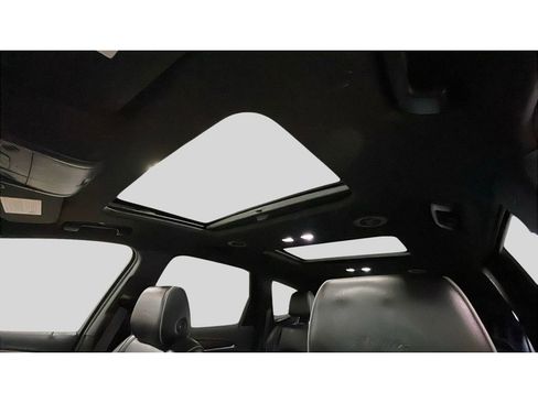 Used 2022 Buick Enclave Avenir w/ Avenir Technology Package image 14