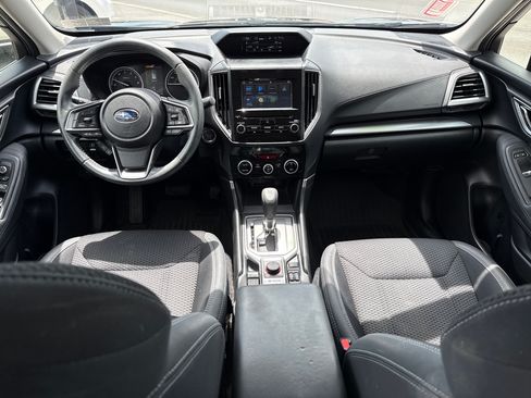 Used 2020 Subaru Forester Premium AWD/4WD image 8