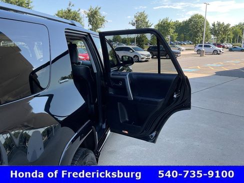 Used 2018 Toyota 4Runner Limited AWD/4WD image 17