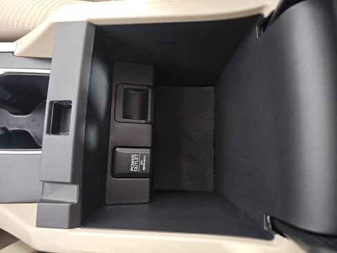 Used 2015 Honda Accord LX image 27