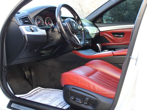 Used 2016 BMW M5 RWD image 17