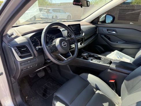 Certified 2023 Nissan Rogue SV w/ SV Premium B Package FWD image 14