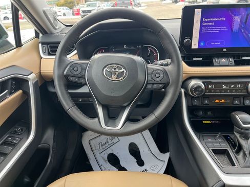 Used 2024 Toyota RAV4 XLE Premium image 15