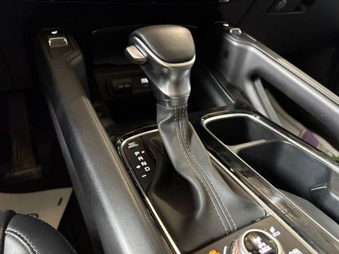 Used 2025 Kia Telluride S image 32