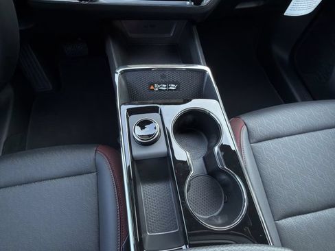 New 2027 Chevrolet Equinox RS FWD image 15