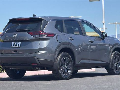 New 2026 Nissan Rogue SV FWD image 4
