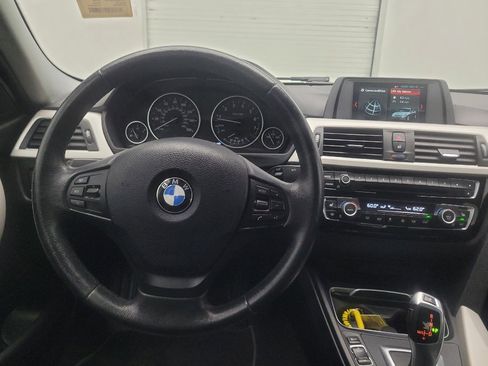Used 2018 BMW 320i Sedan w/ Convenience Package RWD image 22