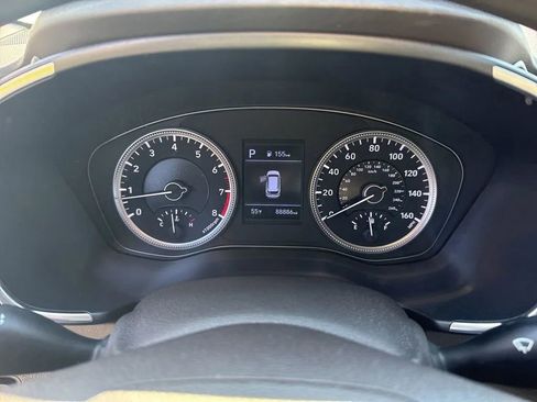Used 2019 Hyundai Santa Fe SE image 16