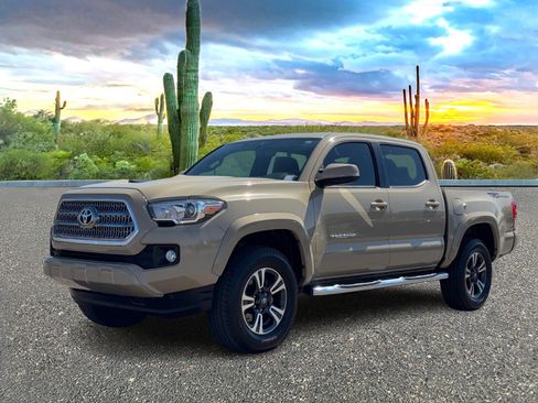 Used 2017 Toyota Tacoma TRD Sport w/ Tow Package image 2
