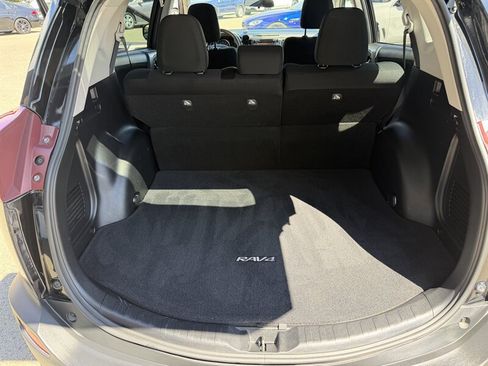 Used 2015 Toyota RAV4 XLE FWD image 27