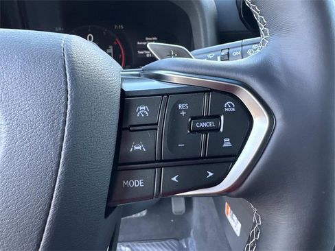 New 2025 Lexus LX 700h Overtrail image 30