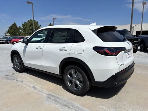 New 2026 Honda HR-V LX image 8