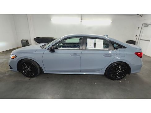 Used 2024 Honda Civic Sport image 5