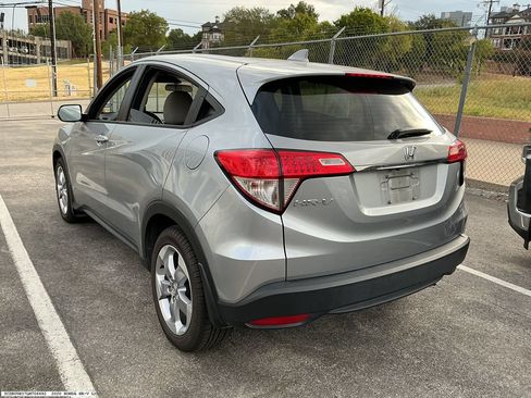 Used 2020 Honda HR-V LX image 4
