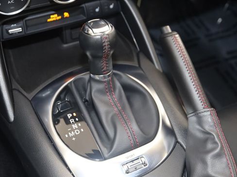 Used 2019 MAZDA MX-5 Miata RF Grand Touring RWD image 7