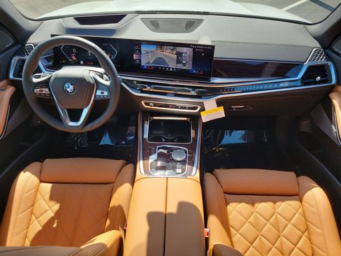 New 2026 BMW X5 xDrive50e image 10