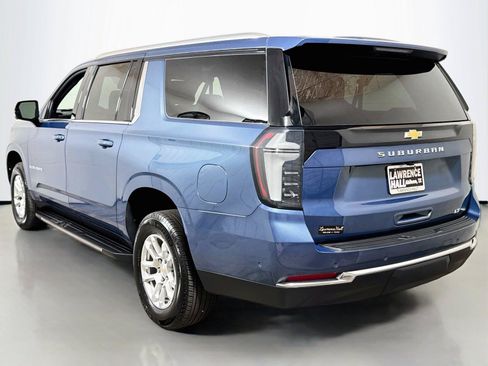 Certified 2026 Chevrolet Suburban LT w/ Comfort Package AWD/4WD image 6