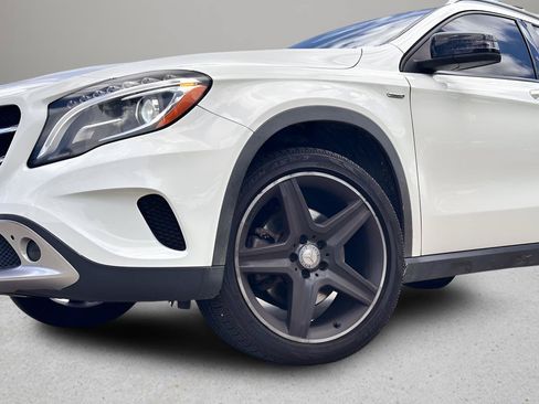 Used 2015 Mercedes-Benz GLA 250 4MATIC image 26