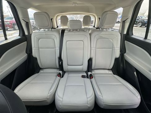 Used 2025 Lincoln Aviator Reserve image 23