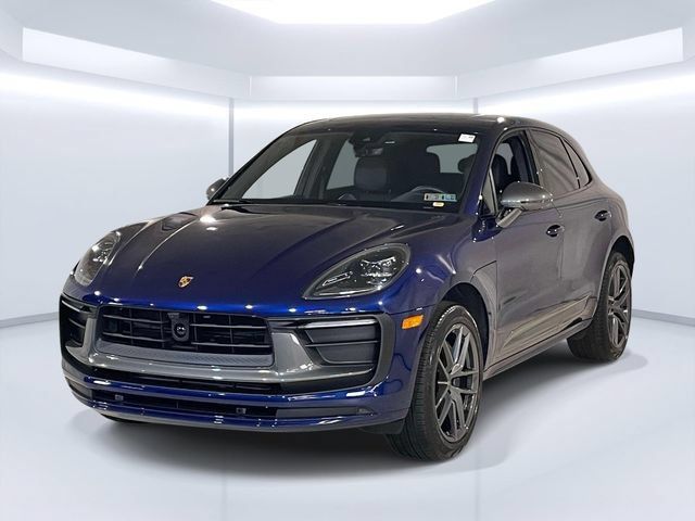 Certified 2026 Porsche Macan Turbo AWD/4WD image 1