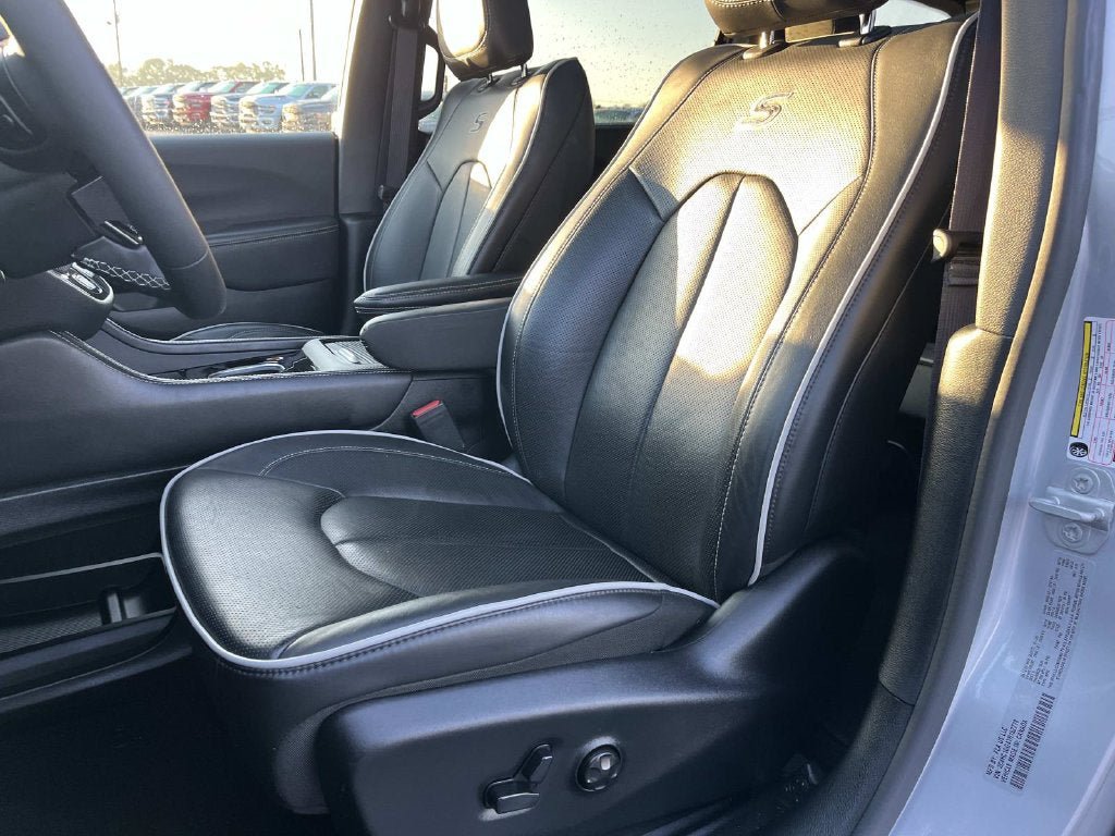 Used 2026 Chrysler Pacifica Limited w/ S Appearance Package FWD image 35