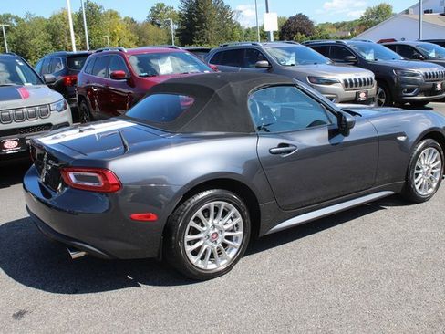 Used 2019 FIAT 124 Spider Classica w/ Technology Group image 22