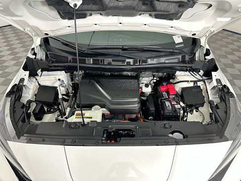 Used 2025 Nissan Leaf S FWD image 31