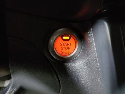 Used 2019 Nissan Sentra SV FWD image 23