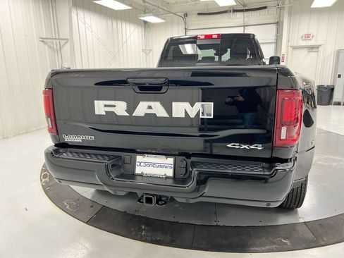 Used 2025 RAM 3500 Laramie AWD/4WD image 6
