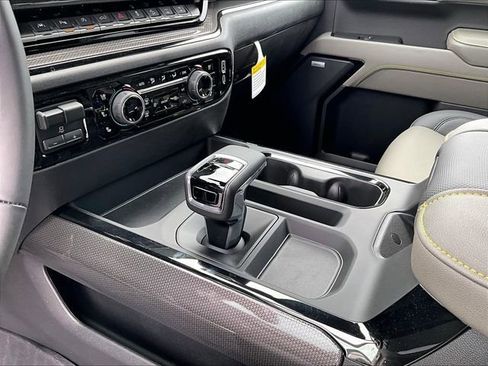 New 2026 Chevrolet Silverado 1500 ZR2 AWD/4WD image 13