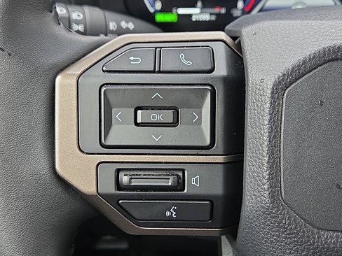 Used 2025 Toyota Land Cruiser AWD/4WD image 21