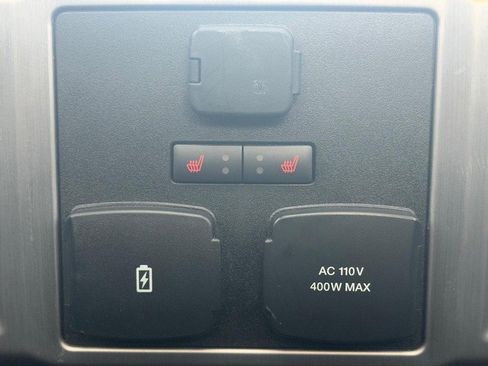 Certified 2020 Ford F150 Platinum w/ Equipment Group 701A Luxury image 16