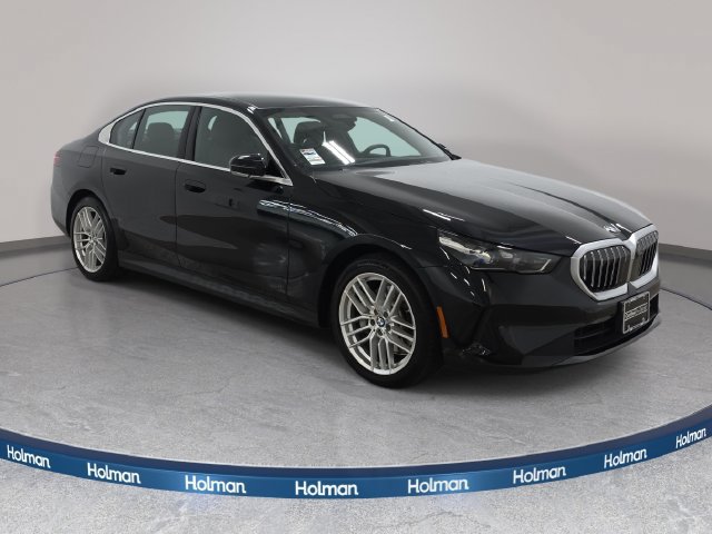Certified 2024 BMW 530i xDrive w/ Executive Package AWD/4WD image 3