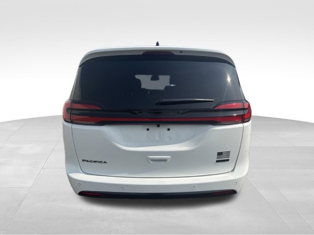 New 2027 Chrysler Pacifica Select FWD image 14