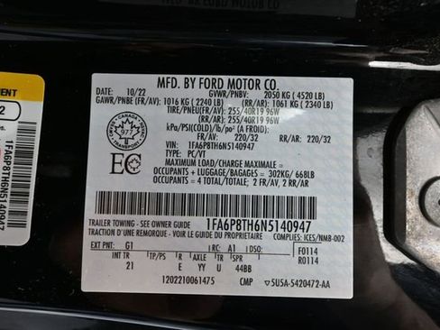Used 2022 Ford Mustang Coupe RWD image 39