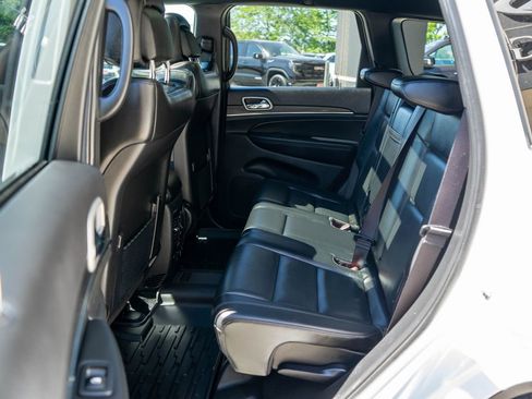 Used 2021 Jeep Grand Cherokee Limited w/ Luxury Group II AWD/4WD image 13