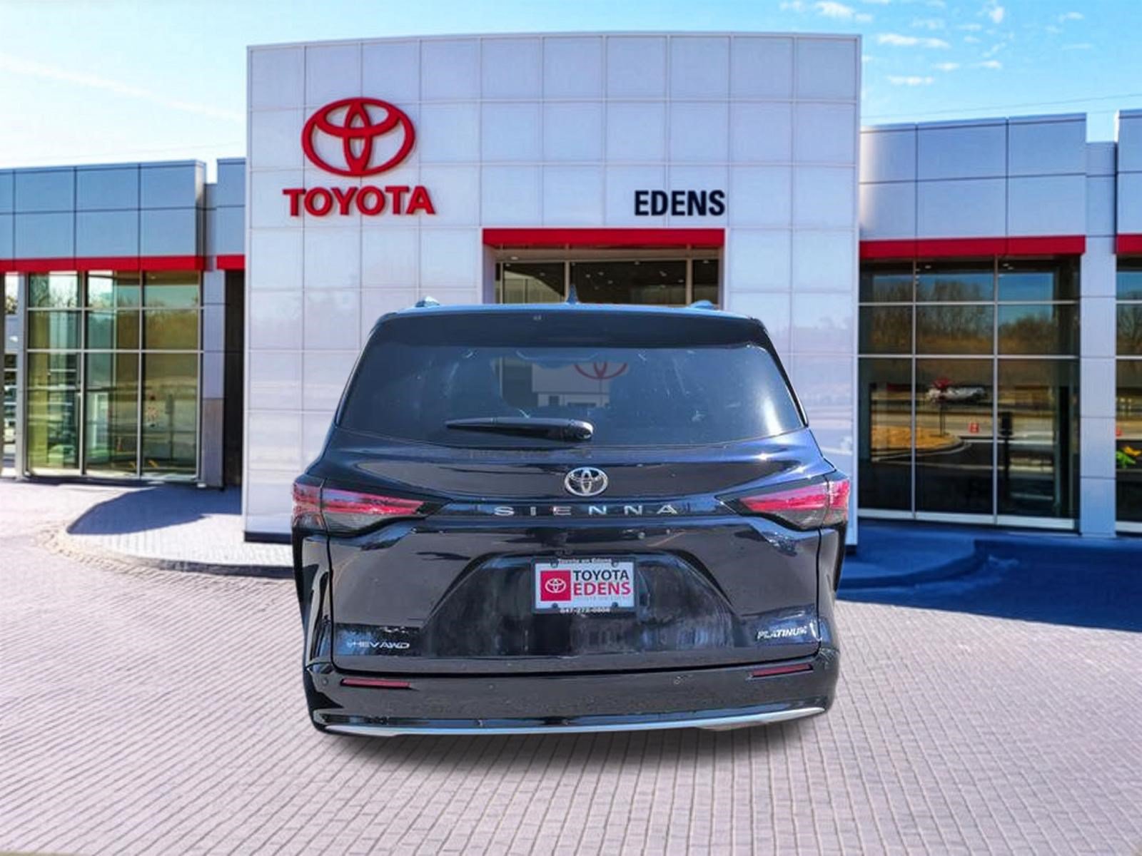 New 2026 Toyota Sienna Platinum AWD/4WD image 4