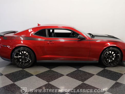 Used 2013 Chevrolet Camaro ZL1 image 12